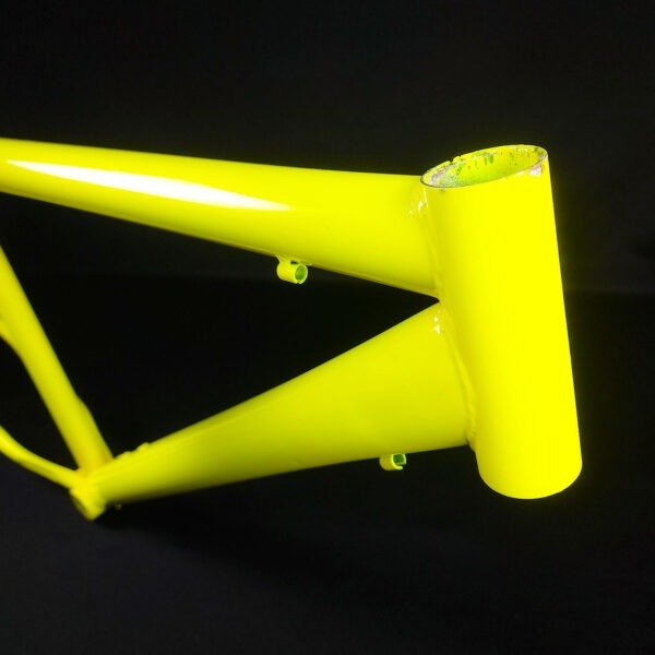 Bicicleta-guayaquil-mtb-montañera-talla-mega-bike-store-bike-shimano-cuadro-de-acero-aro-29-amarillo-rojo.