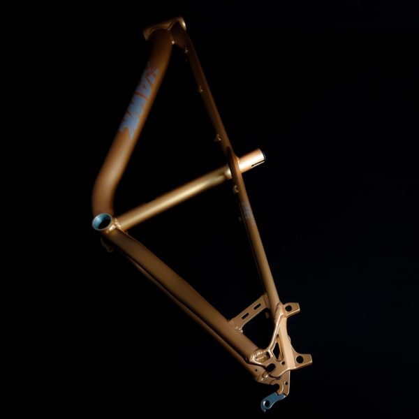 Bicicleta-guayaquil-mtb-montañera-talla-mega-bike-store-bike-shimano-cuadro-hawk-aro-26-aluminio.