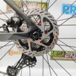 Bicicleta-guayaquil-mtb-montañera-talla-mega-bike-store-bike-shimano-benelli-m20-4.0-pro-carbono-aro-29-gris