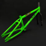 Bicicleta-guayaquil-mtb-montañera-talla-mega-bike-store-bike-shimano-cuadro-ontrail-nemesis-aro-20-acero