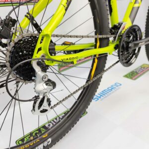 Bicicleta-guayaquil-mtb-montañera-talla-mega-bike-store-bike-shimano-viaggio-route-593-aro-29-negro-amarillo