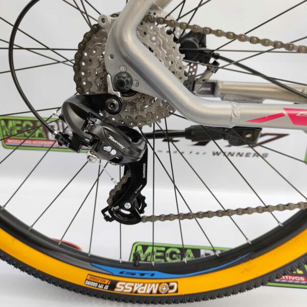 Bicicleta-guayaquil-mtb-montañera-talla-mega-bike-store-bike-shimano-gti-bicicletas-aro-29-aluminio-gris.
